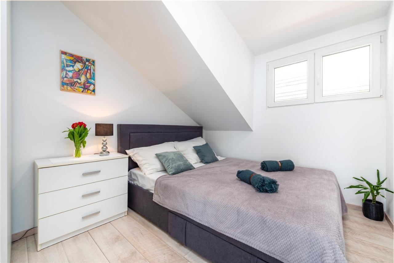 Guest House Allineeddubrovnik Choose Between Double Room Or Penthouse Or Studio Apartments Free Parking Exteriör bild
