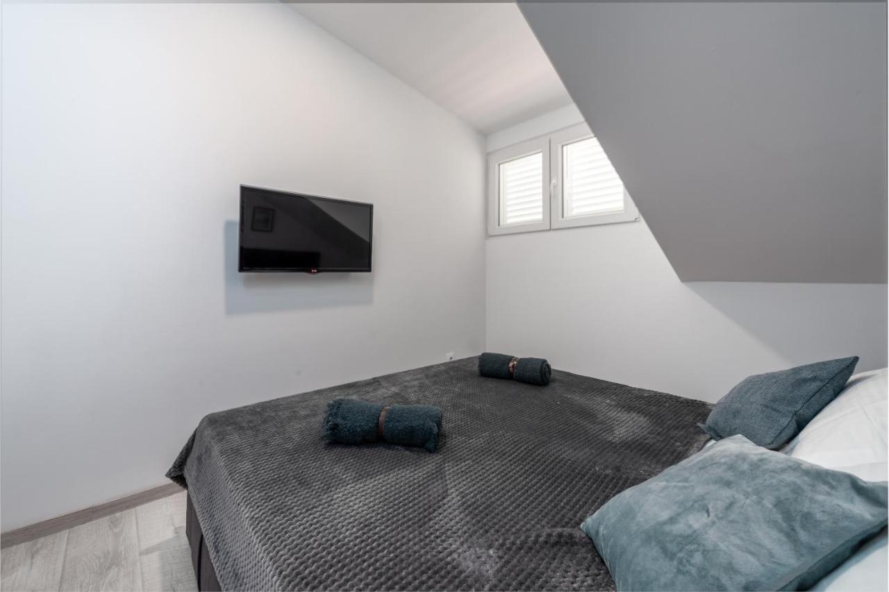 Guest House Allineeddubrovnik Choose Between Double Room Or Penthouse Or Studio Apartments Free Parking Exteriör bild