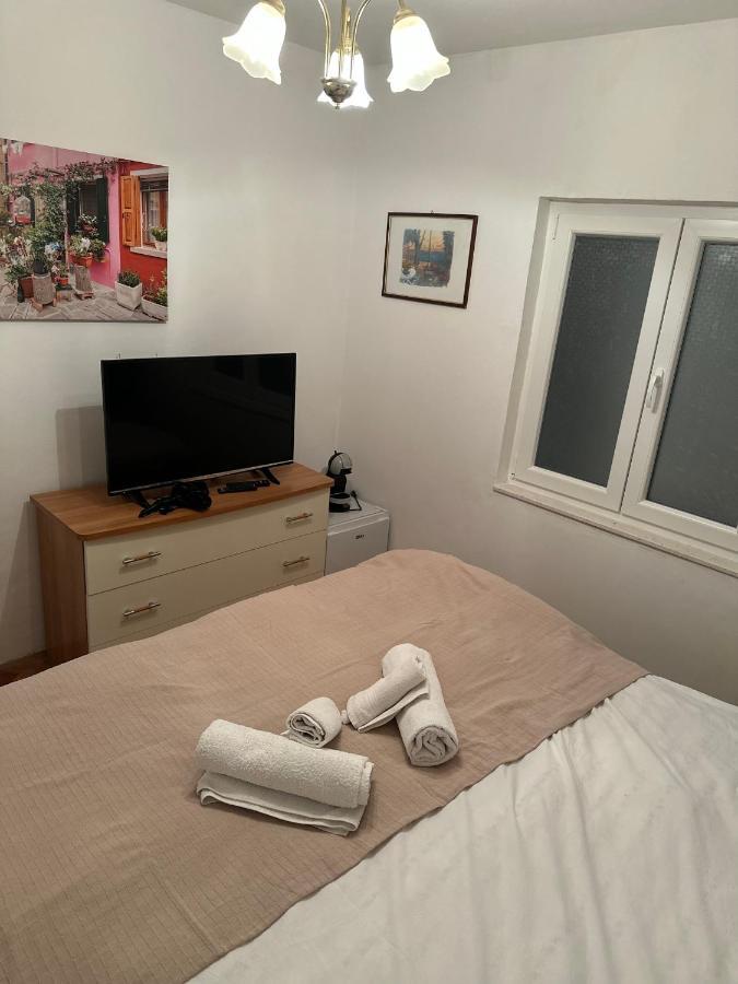 Guest House Allineeddubrovnik Choose Between Double Room Or Penthouse Or Studio Apartments Free Parking Exteriör bild